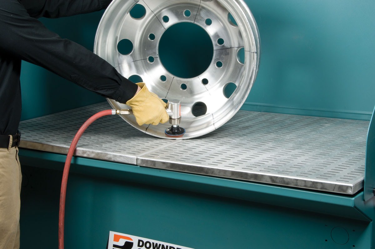 460 V Up Exhaust Dynabrade Metal Capture Downdraft Table #64403